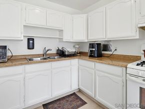 5436 Division St, San Diego CA 92114