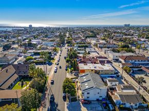 1568 Thomas Ave, San Diego CA 92109