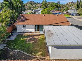 1811 Iris Way, Escondido CA 92027