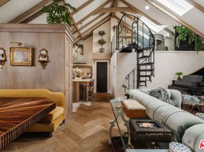 2116 3rd Street, Santa Monica CA 90405