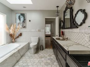 2116 3rd Street, Santa Monica CA 90405