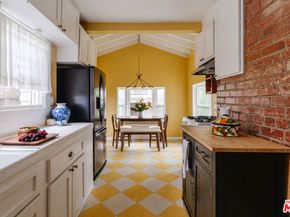 2116 3rd Street, Santa Monica CA 90405