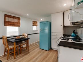 2116 3rd Street, Santa Monica CA 90405