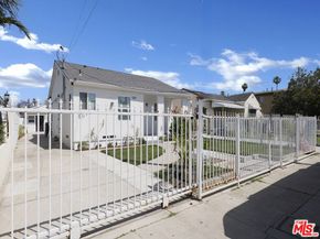 529 W 90th Street, Los Angeles CA 90044