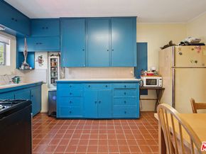 2847 S Robertson Boulevard, Los Angeles CA 90034