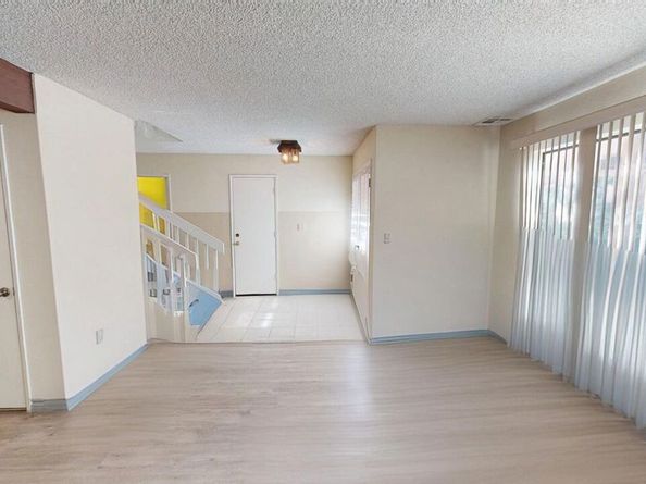 21 Northwoods Lane, La Crescenta CA 91214