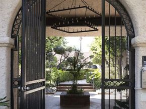 1711 Grismer Avenue 72, Burbank CA 91504