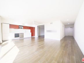 901 S Flower Street 714, Los Angeles CA 90015