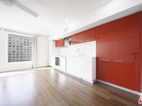 901 S Flower Street 714, Los Angeles CA 90015
