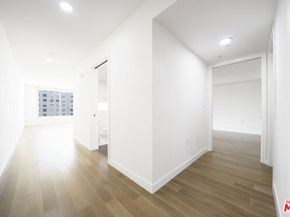 901 S Flower Street 714, Los Angeles CA 90015