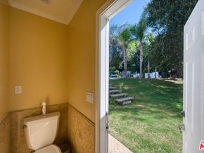22650 Jameson Drive, Calabasas CA 91302