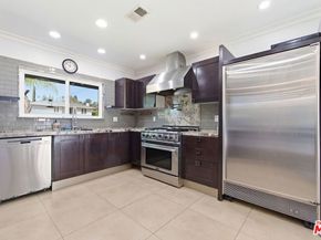 22650 Jameson Drive, Calabasas CA 91302