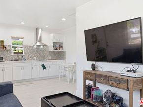 22650 Jameson Drive, Calabasas CA 91302