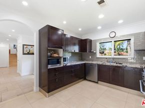 22650 Jameson Drive, Calabasas CA 91302