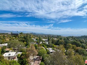 2480 Briarcrest Road, Beverly Hills CA 90210