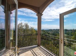 2480 Briarcrest Road, Beverly Hills CA 90210