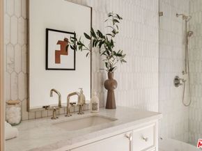 13164 Boca De Canon Lane, Los Angeles CA 90049