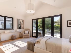 13164 Boca De Canon Lane, Los Angeles CA 90049