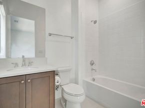 11865 Red Hawk Lane, Porter Ranch CA 91326