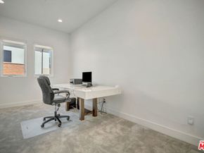 11865 Red Hawk Lane, Porter Ranch CA 91326