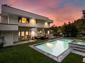10832 Wrightwood Lane, Studio City CA 91604