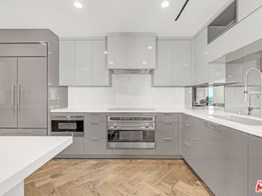 1100 Alta Loma Road 1404, West Hollywood CA 90069