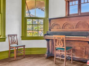 281 E Avenue 33, Los Angeles CA 90031