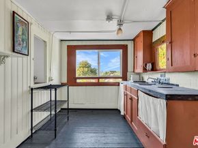 281 E Avenue 33, Los Angeles CA 90031