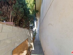 519 N Exton Avenue, Inglewood CA 90302