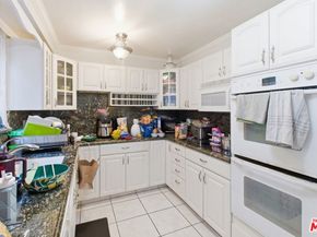 519 N Exton Avenue, Inglewood CA 90302