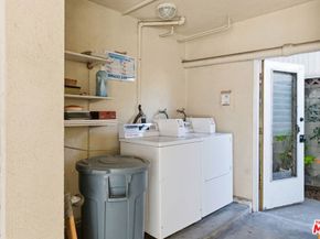 519 N Exton Avenue, Inglewood CA 90302