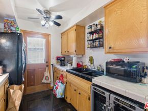 519 N Exton Avenue, Inglewood CA 90302