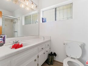 519 N Exton Avenue, Inglewood CA 90302