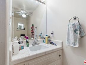 519 N Exton Avenue, Inglewood CA 90302