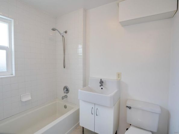 370 Tamarack Ave, Carlsbad CA 92008