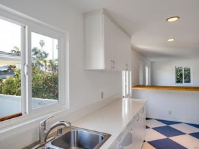 370 Tamarack Ave, Carlsbad CA 92008