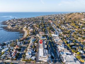 5726 La Jolla BLV 206, La Jolla CA 92037
