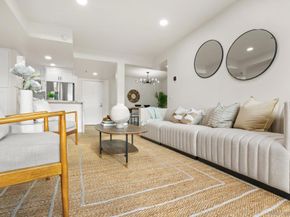 5726 La Jolla BLV 206, La Jolla CA 92037