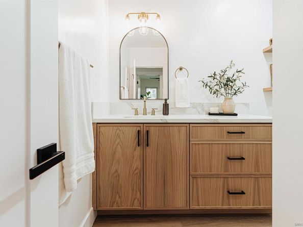 4033 S Hempstead Cir, San Diego CA 92116