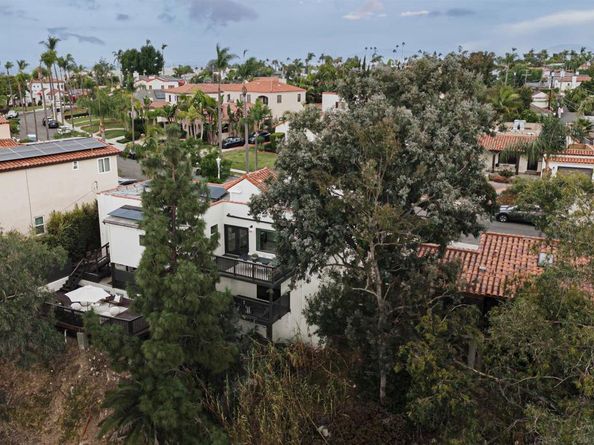 4033 S Hempstead Cir, San Diego CA 92116