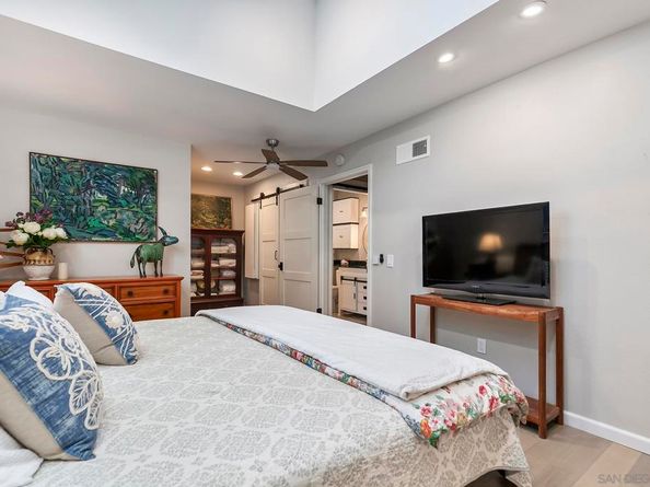 5358 Caminito Velasquez, San Diego CA 92124