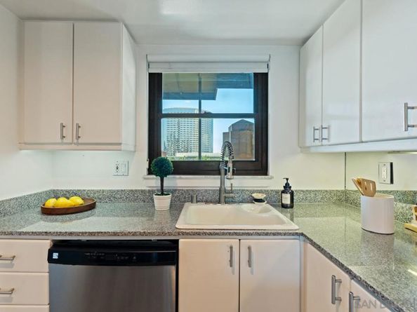 500 W Harbor Dr. 624, San Diego CA 92101