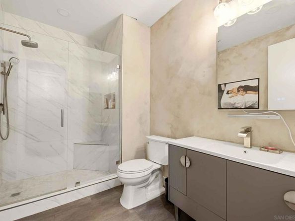 1050 Island ave 422, San Diego CA 92101