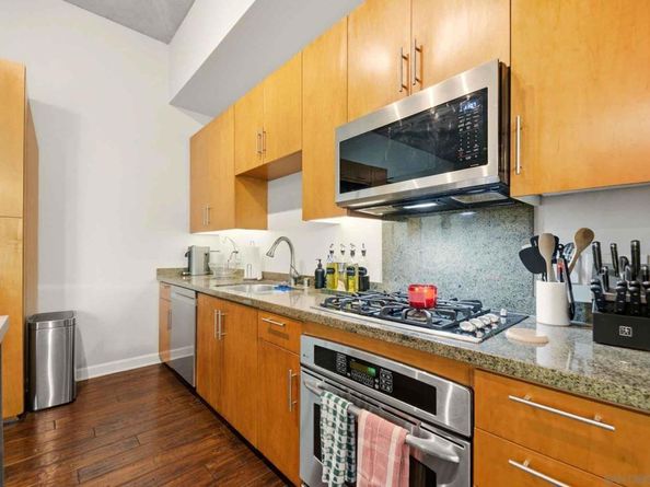 1050 Island ave 422, San Diego CA 92101