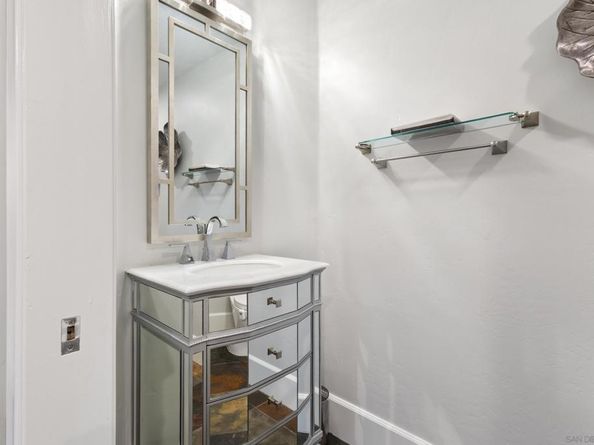 7752 Eads Ave, La Jolla CA 92037