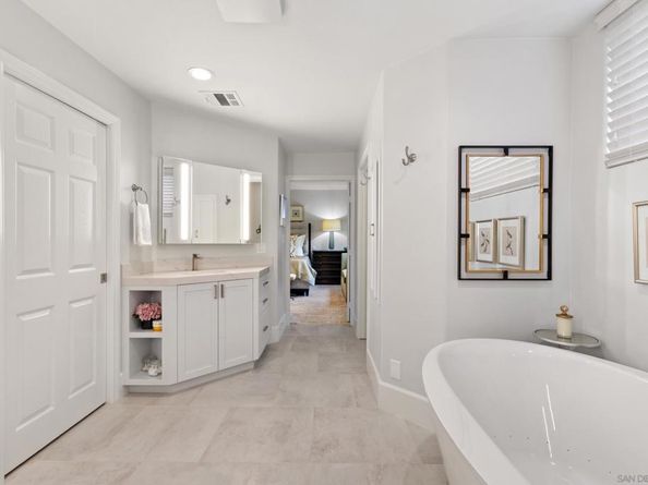 7752 Eads Ave, La Jolla CA 92037