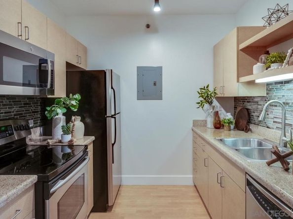 425 W Beech St 1353, San Diego CA 92101
