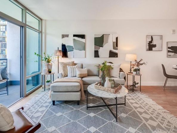 425 W Beech St 1353, San Diego CA 92101