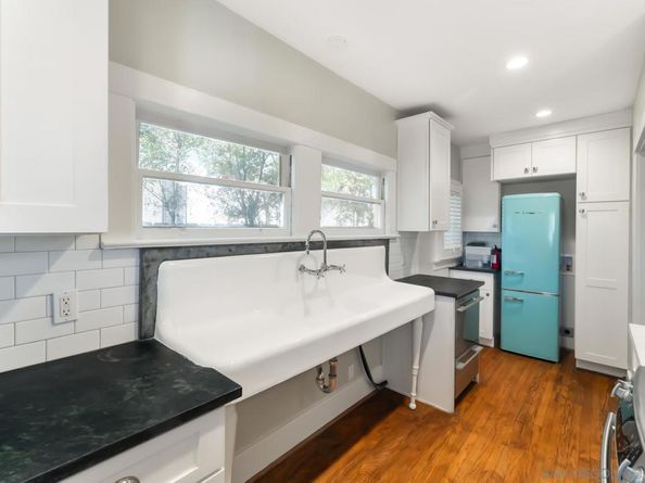 248 W 9Th Ave, Escondido CA 92025