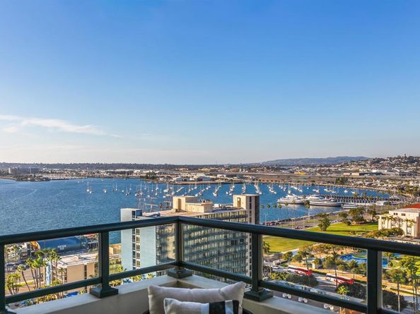 1205 Pacific Hwy 2002, San Diego CA 92101